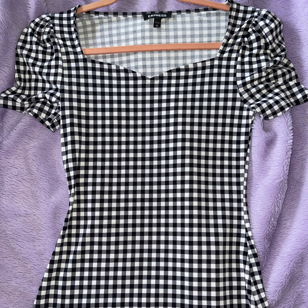 Express houndstooth top